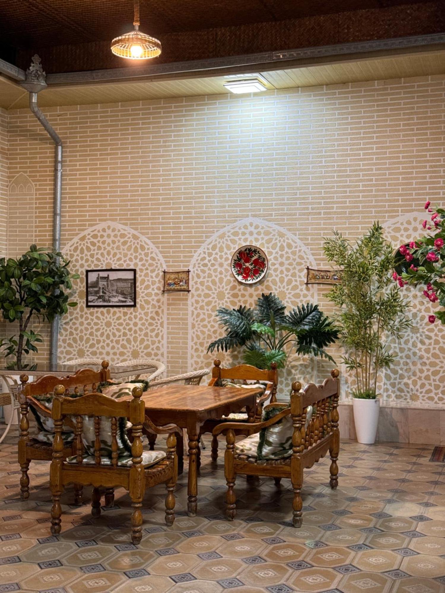 Hotel Hanifa Buchara Exteriör bild